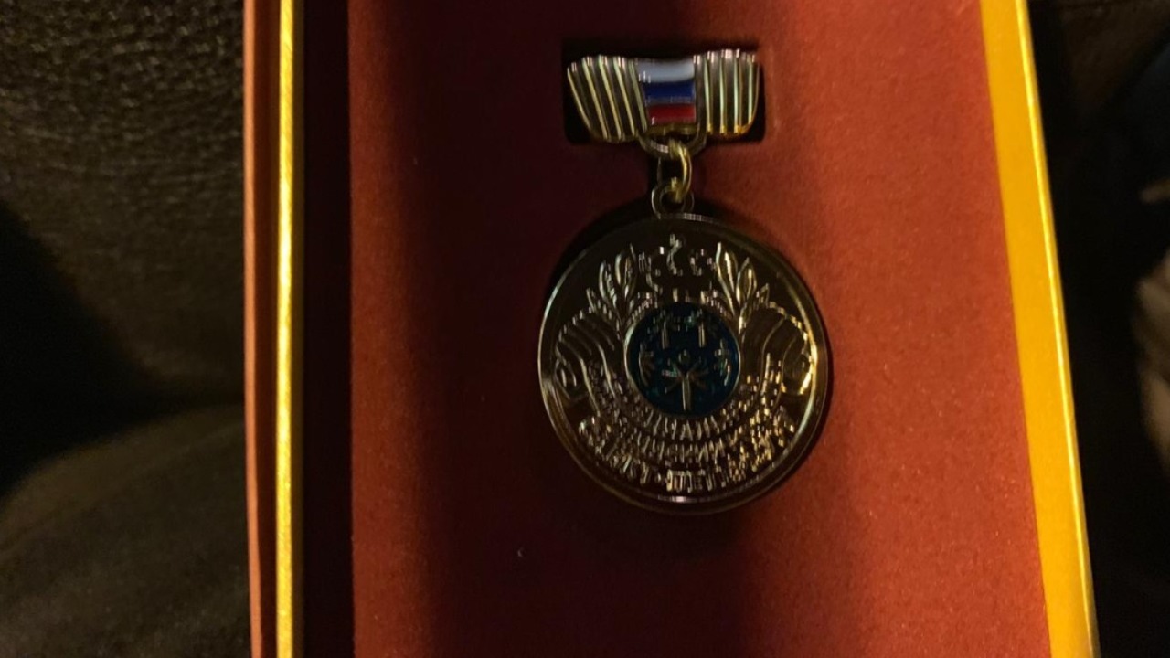 Директор ТЮЗа Светлана Лаврецова награждена Золотой медалью Специального олимпийского ордена